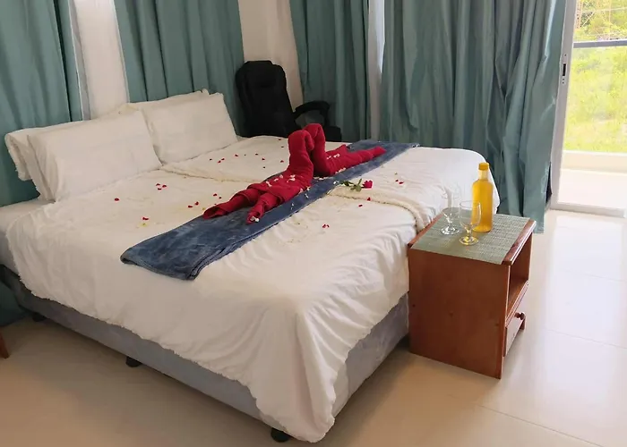 Bed & Breakfast Oia